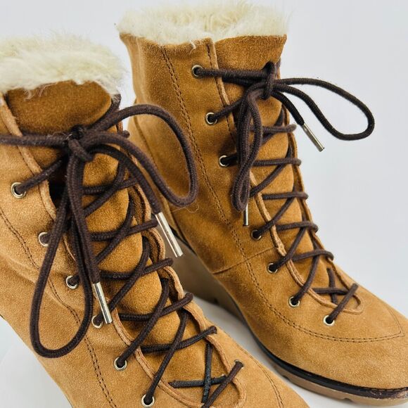 Vintage Y2K Michael Kors Tan Suede Faux Fur Lace-Up Wedge Ankle Boots - Picture 2 of 8